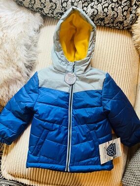 Kids boys 3T Blue and Gray Hooded Winter Puffer Jacket with Yellow Lining